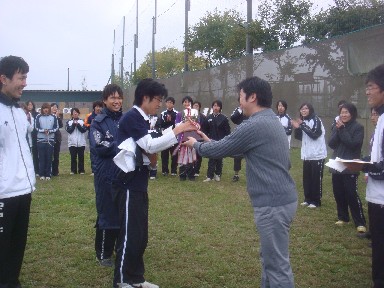 http://www.rikkyo.ne.jp/sgrp/archery/public/cover/2008.11.9.spc1.JPG