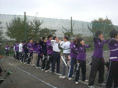 http://www.rikkyo.ne.jp/sgrp/archery/public/cover/2008.11.9.spc3.JPG