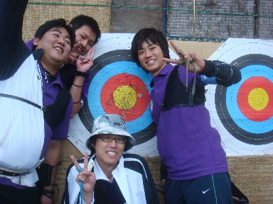http://www.rikkyo.ne.jp/sgrp/archery/public/cover/2008.11.9.spc5.JPG