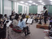�V���E